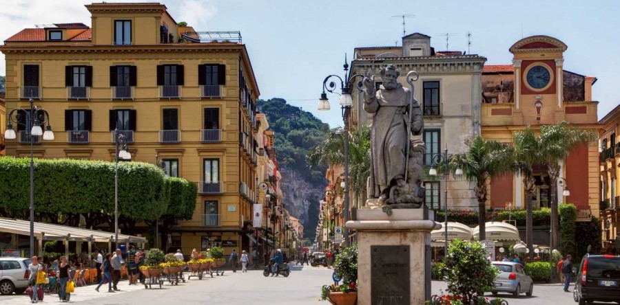 “LA CGIL NON ABBANDONA SORRENTO”
