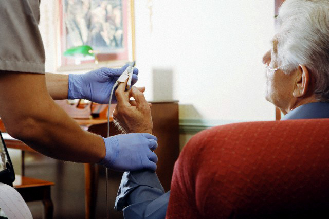 WELFARE, CON COMPARTECIPAZIONE SPESA FINISCE ASSISTENZA DOMICILIARE A DISABILI E ANZIANI