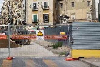 CANTIERE CHIUSO PER RACKET: CGIL NAPOLI, STOP LAVORI FATTO GRAVISSIMO E INAUDITO