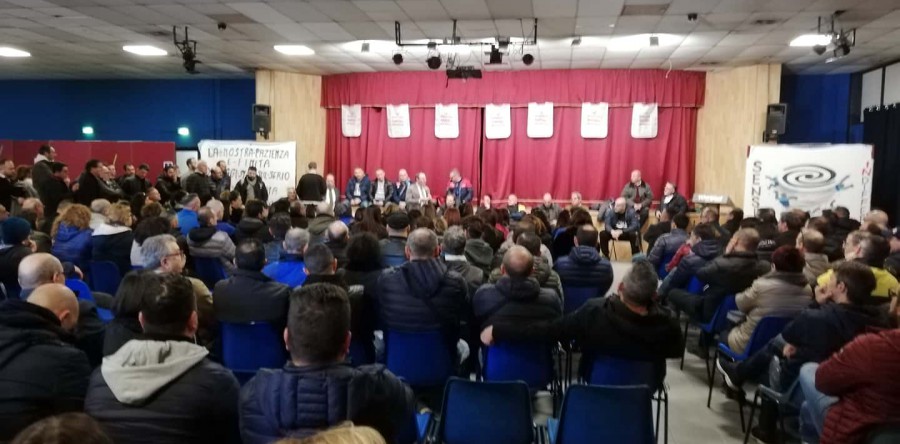 WHIRLPOOL: SCHIAVELLA; INCONTRO MISE DELUDENTE, PROSEGUIRA’ AZIONE A SOSTEGNO LAVORATORI